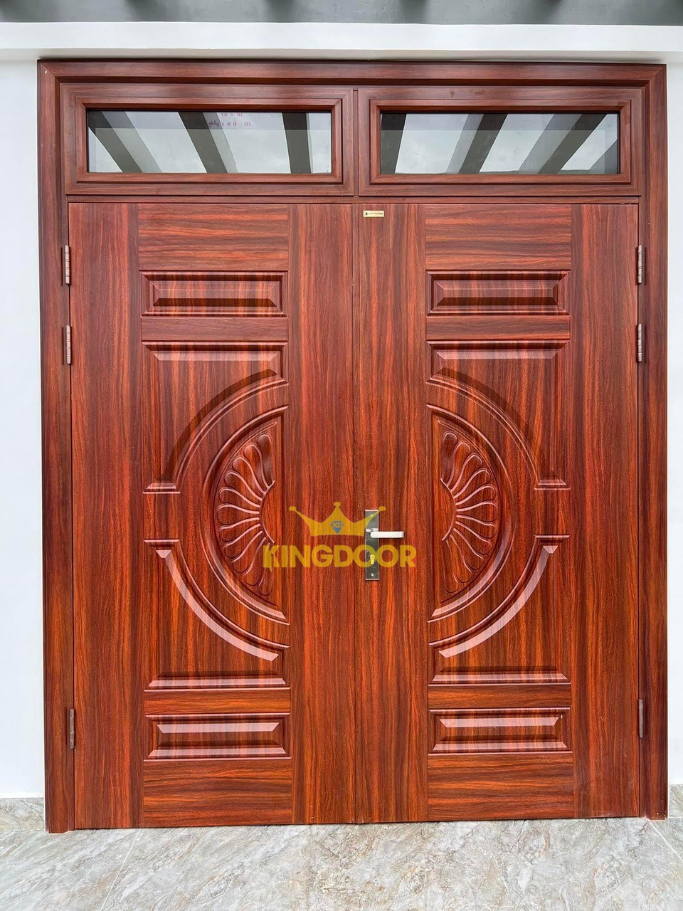 Cửa Thép Vân Gỗ Tại Hóc Môn - Chịu Nước Tốt